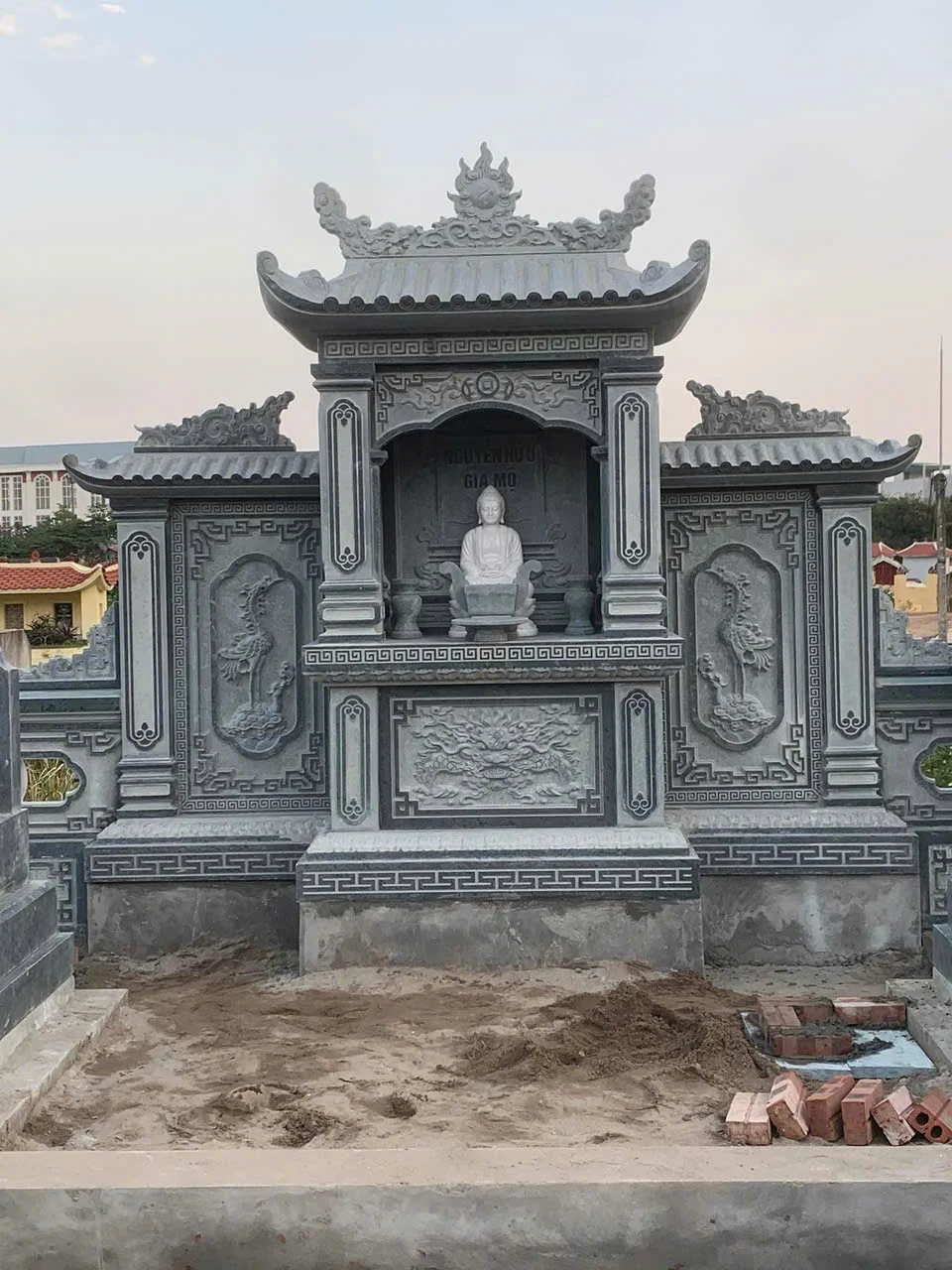 Lăng Mộ Đá
