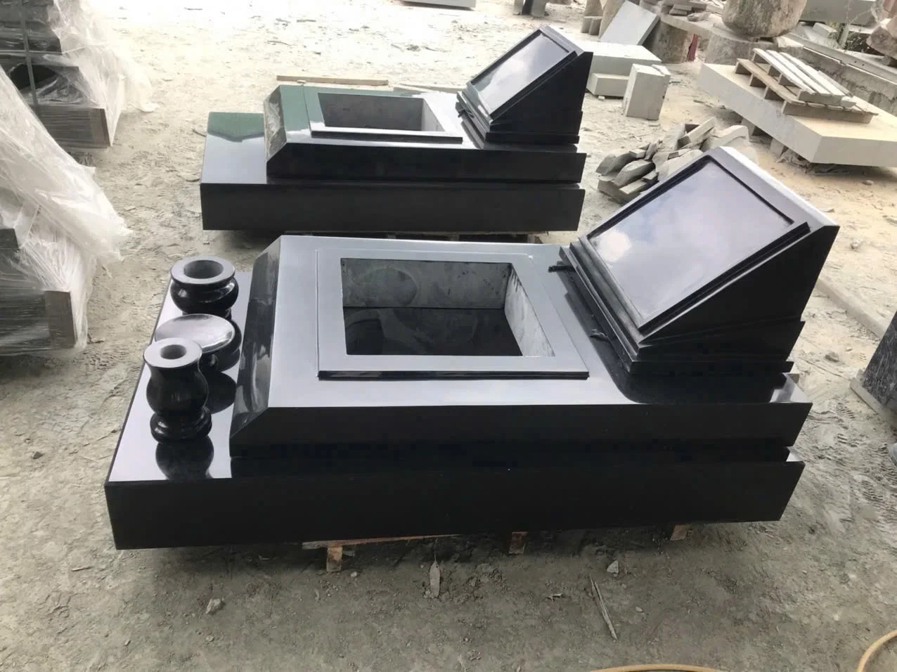 Mộ Đá Granite Nguyên Khối