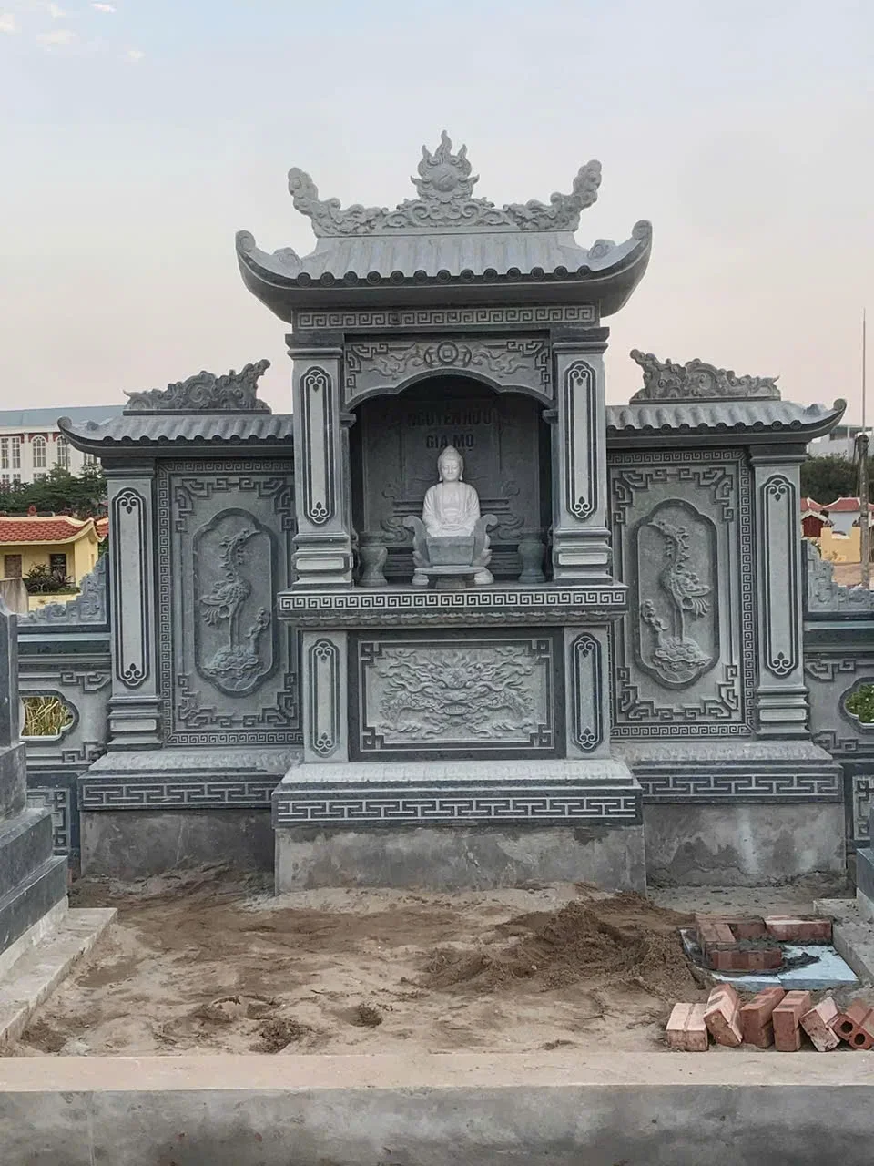 Lăng Mộ Đá