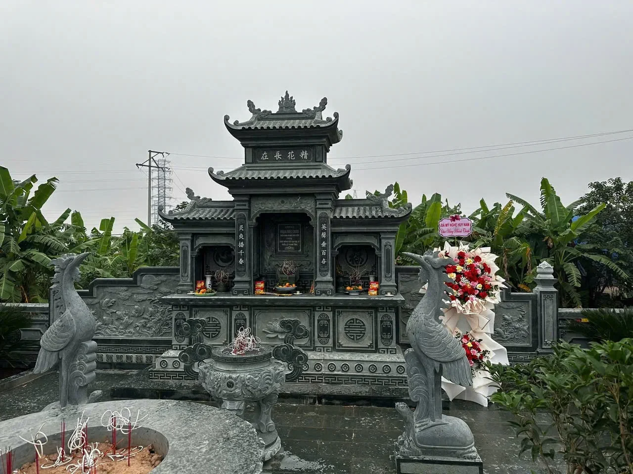 Lăng Mộ Đá