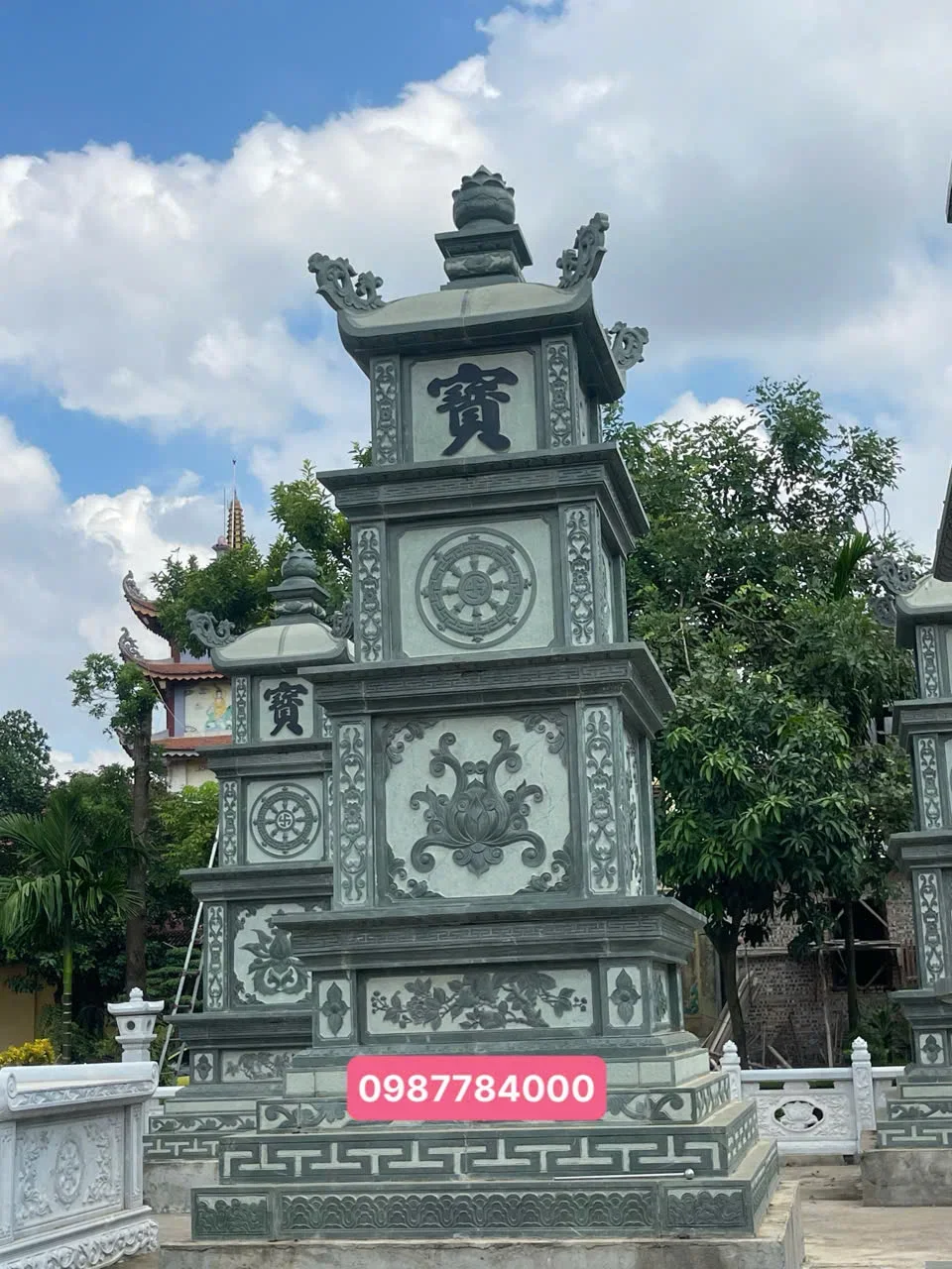 Tháp Đá Vuông Thờ Cốt