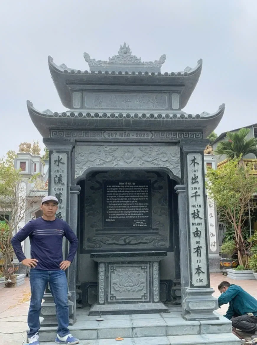 Lầu Thờ Đá (Am Thờ Đá)