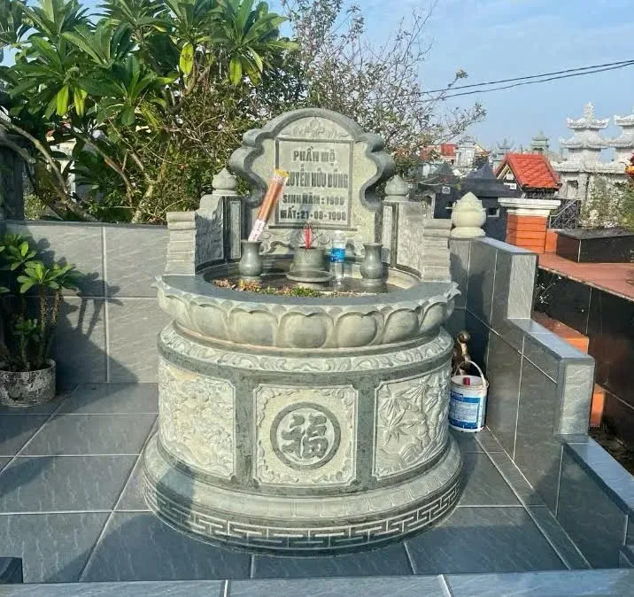 Mộ Đá Tròn