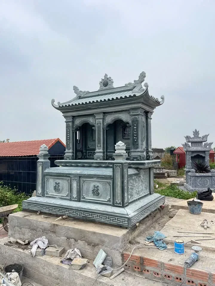 Mộ Đá Đôi – Mẫu Giá 38 Triệu